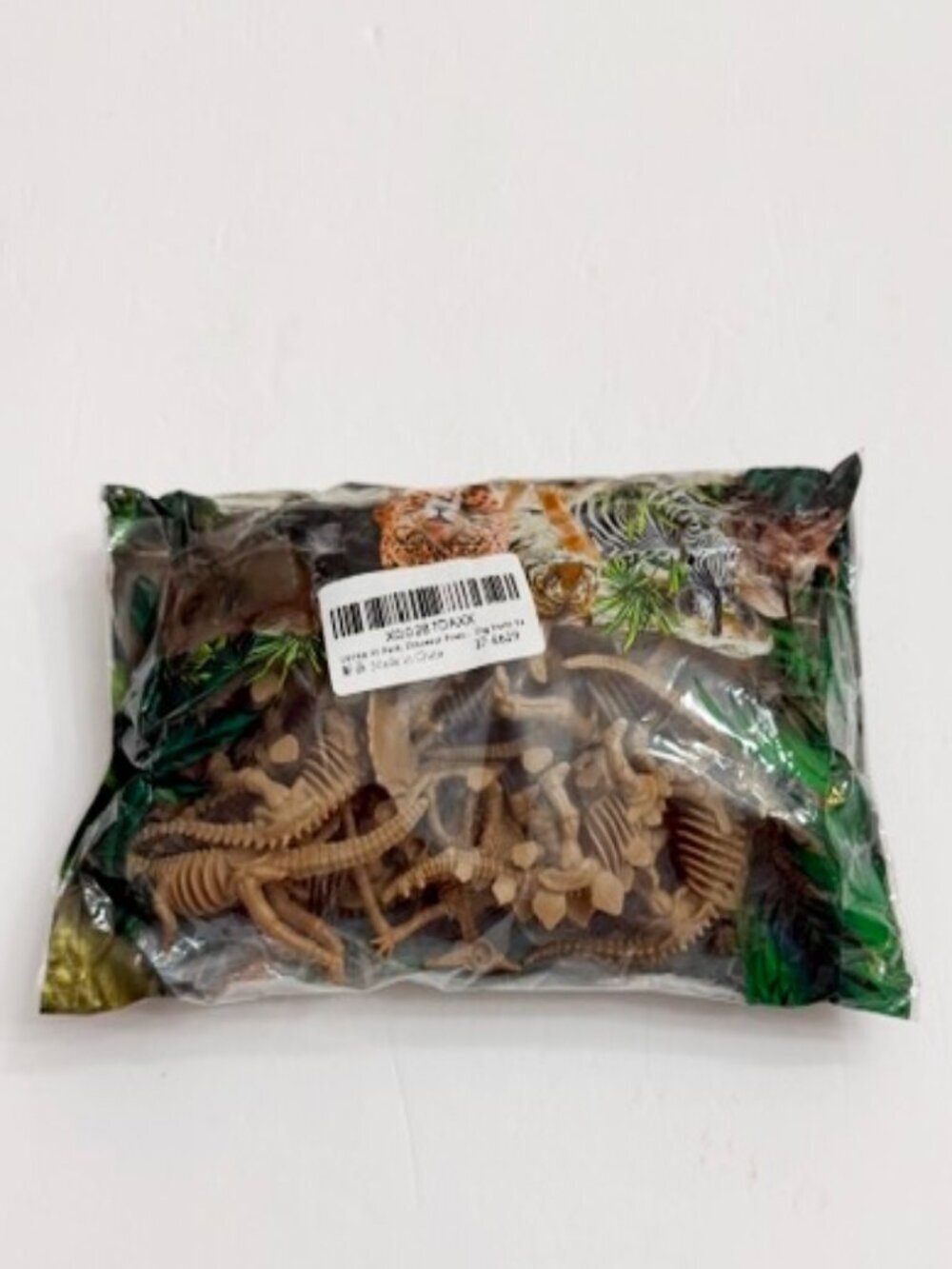 30 Piece Dinosaur Fossil Skeletons Dino Figure Bones for Kids Science Dig Kit - Picture 2 of 7